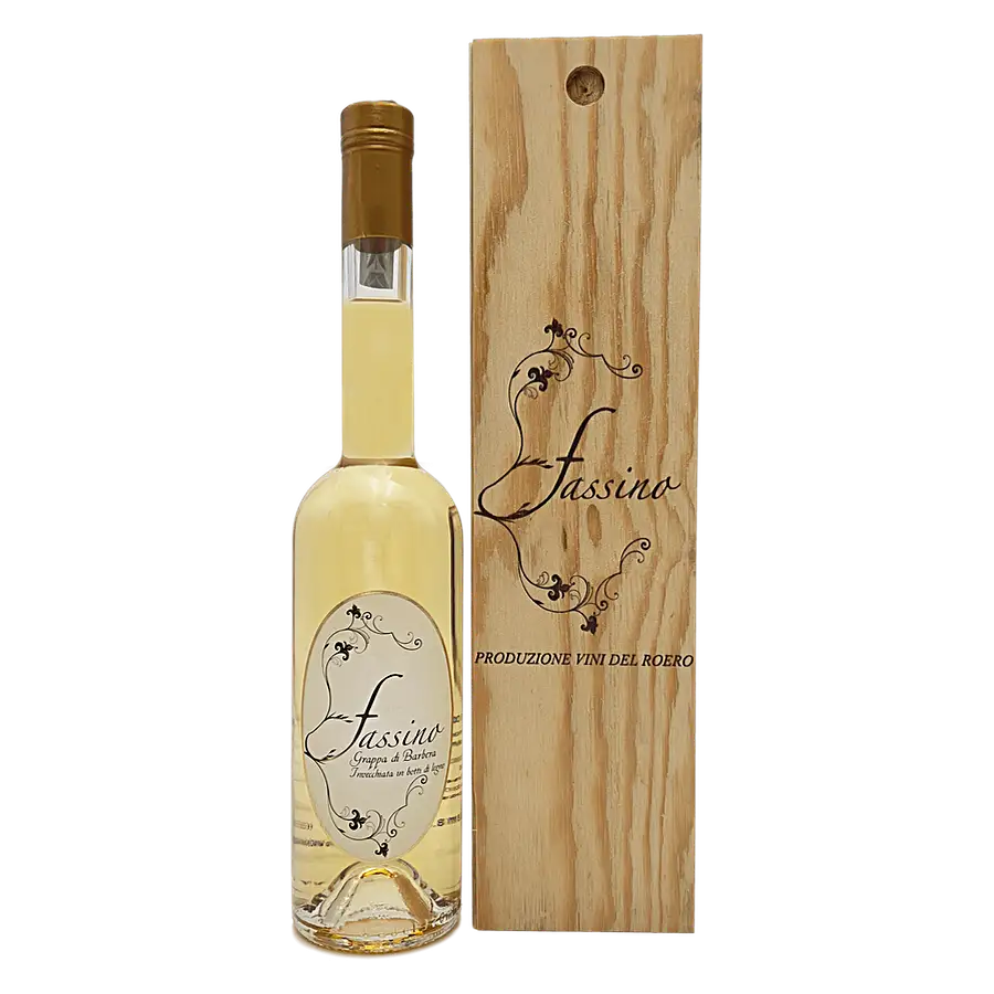 Grappa Di Barbera with wooden case